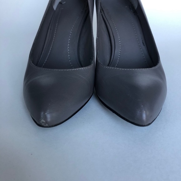 BCBG Grey Kitten Heels - Picture 3 of 10